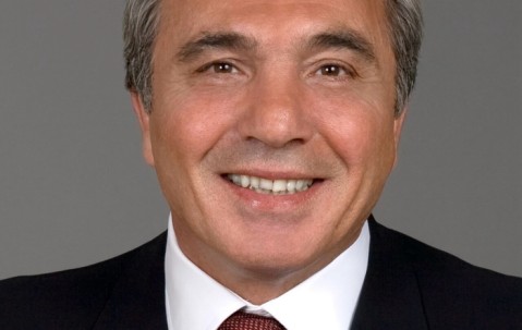 佛罗伦萨俱乐部主席科米索逝世|意甲|意甲联赛|世界杯|蜡烛_新浪体育_新浪新闻