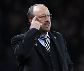 讨论结束❌贝尼特斯：我知道你们最后要问梅or罗，所以我选萨拉赫